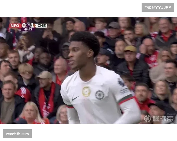 加布里埃尔成定位球空霸,本赛季已斩获3粒头球破门